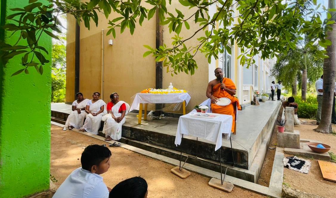 Vesak Kalapaya VNS